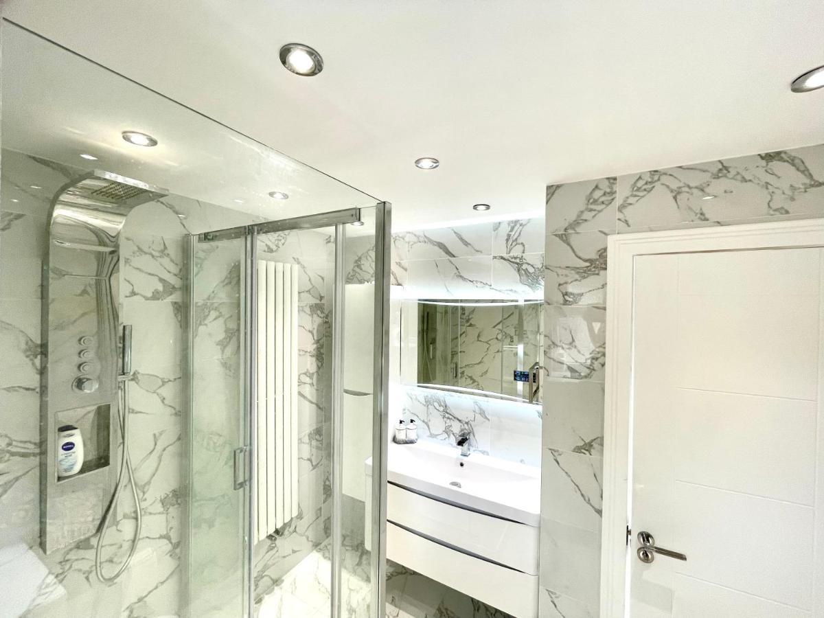Stunning 1 Bedroom And Double Sofa Bed Near Train Station Саутгемптон Экстерьер фото
