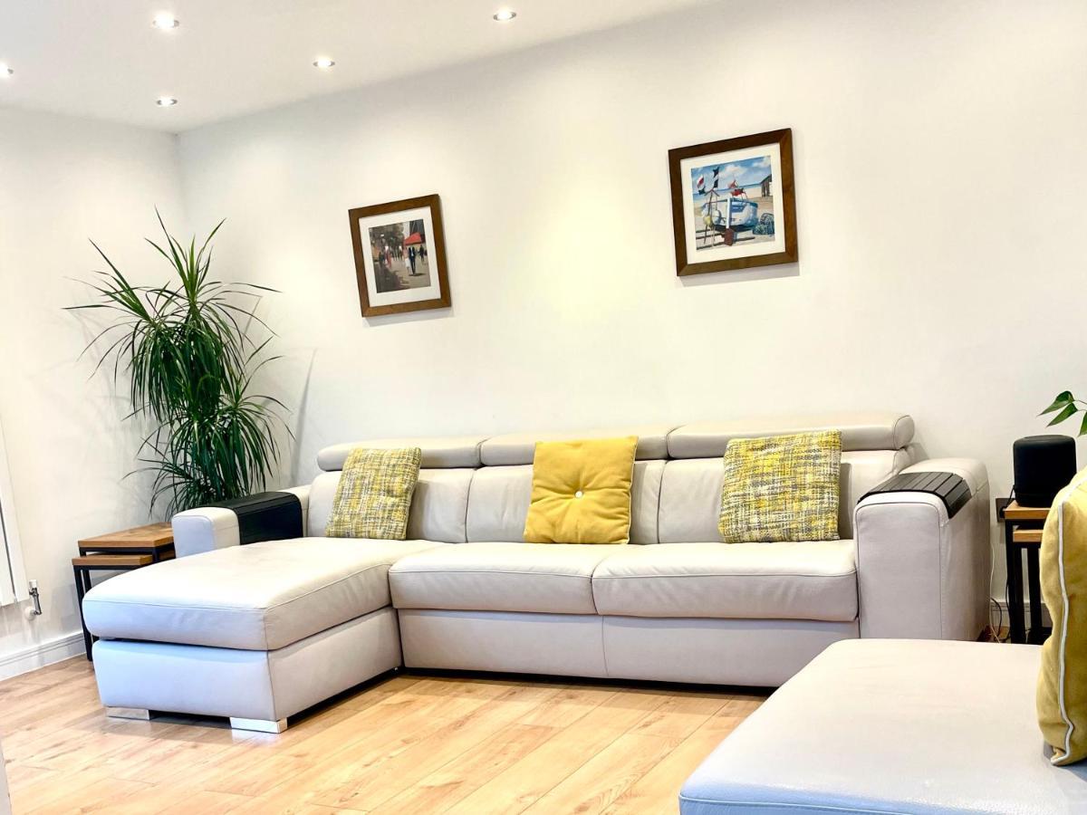 Stunning 1 Bedroom And Double Sofa Bed Near Train Station Саутгемптон Экстерьер фото